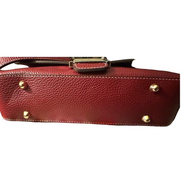 Divina Firenze Made in Italy Cranberry Leather Baguette Flap Crossbody Bag - Picture 8 of 9